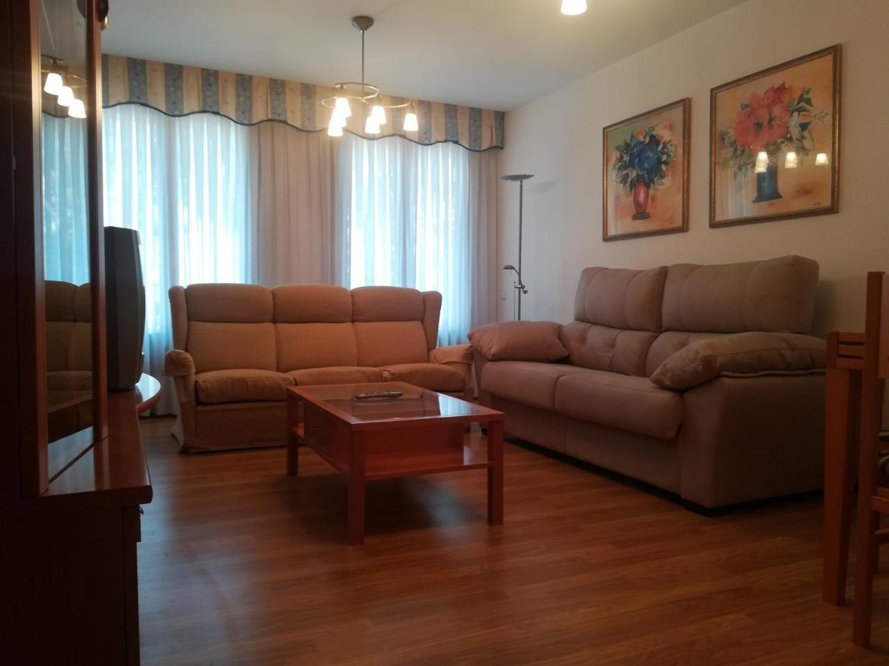 Apartamento "Paseo Del Sauco" Ezcaray Eksteriør billede